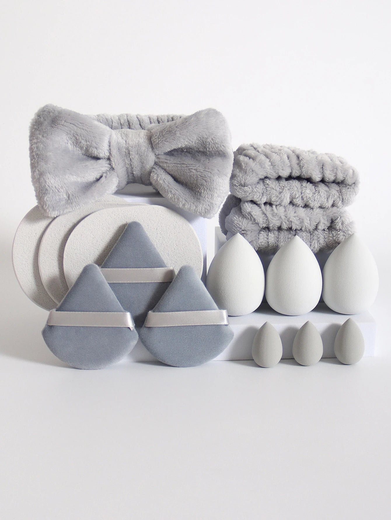 Bandeau moelleux multicolore et ensemble d'éponges blender