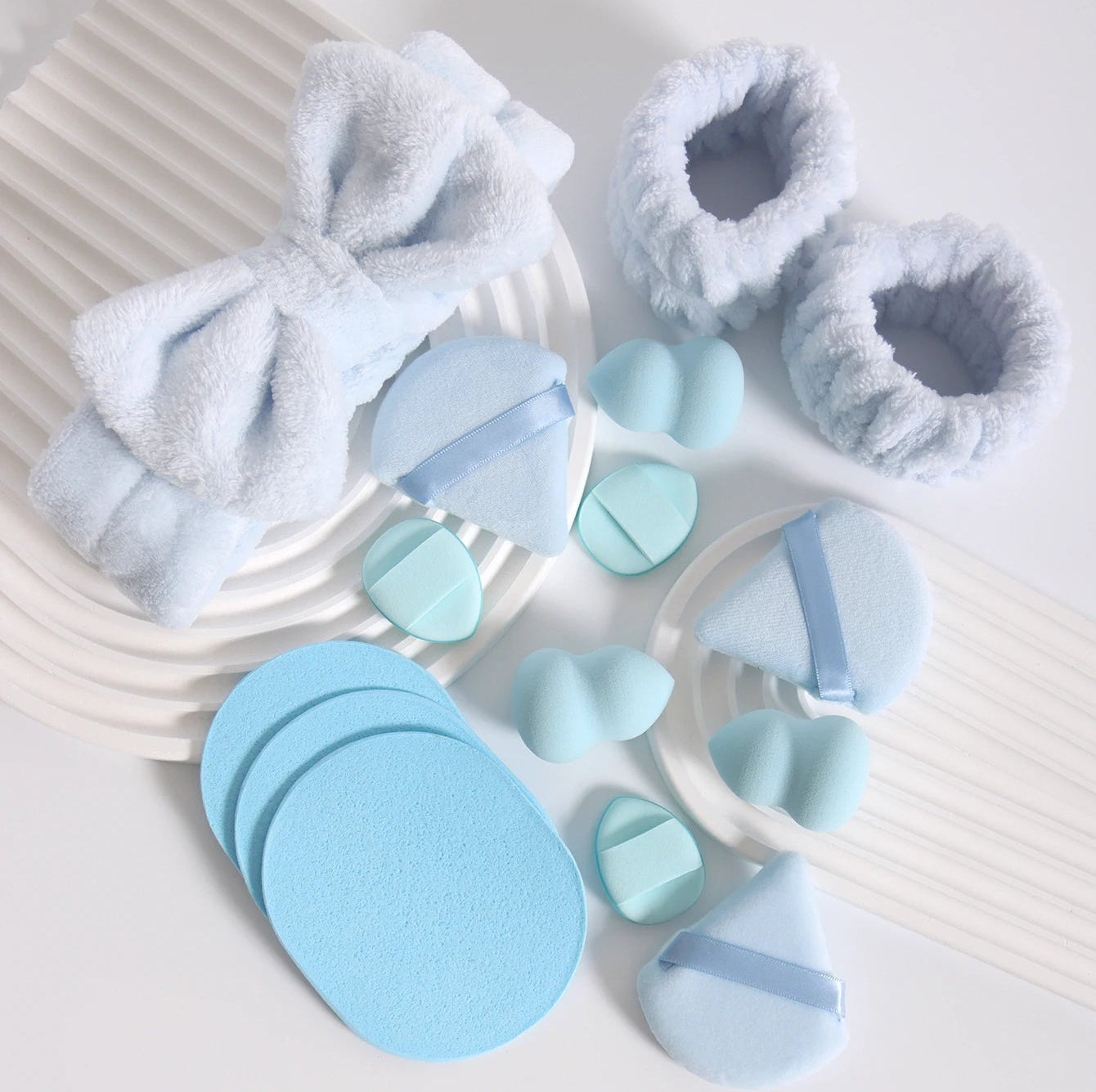 Bandeau moelleux multicolore et ensemble d'éponges blender